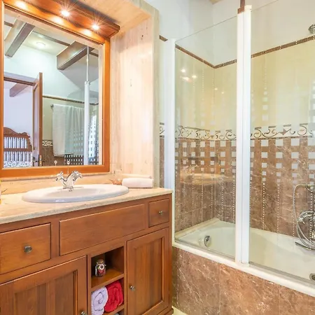 Mit Privatpool Fuer 6 Personen Ca 295 Qm In Son Negre, Mallorca Suedostkueste Von Mallorca Holiday home