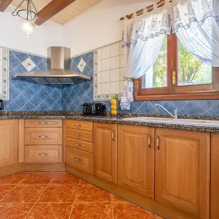 Mit Privatpool Fuer 6 Personen Ca 295 Qm In Son Negre, Mallorca Suedostkueste Von Mallorca Holiday home