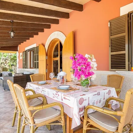 Mit Privatpool Fuer 6 Personen Ca 295 Qm In Son Negre, Mallorca Suedostkueste Von Mallorca
